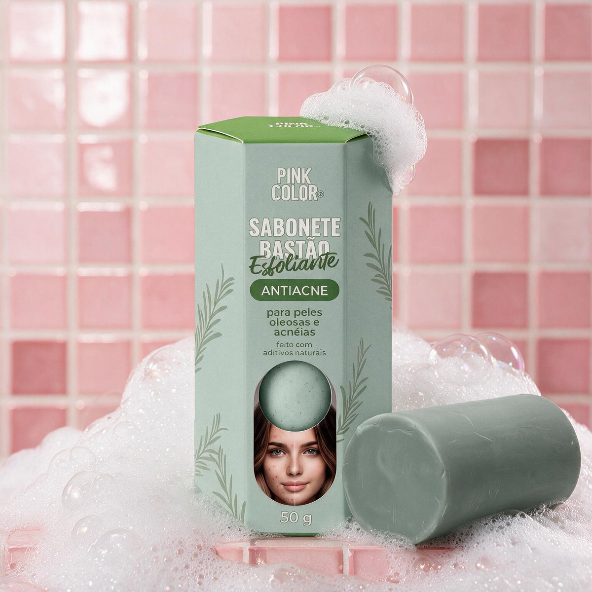 Sabonete Esfoliante AntiAcne em bancada de azulejos rosa com espuma